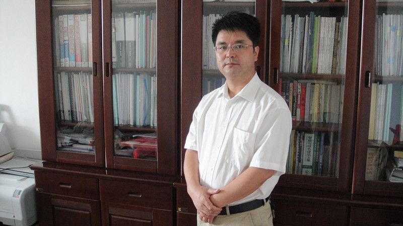 曹萬智 教授
