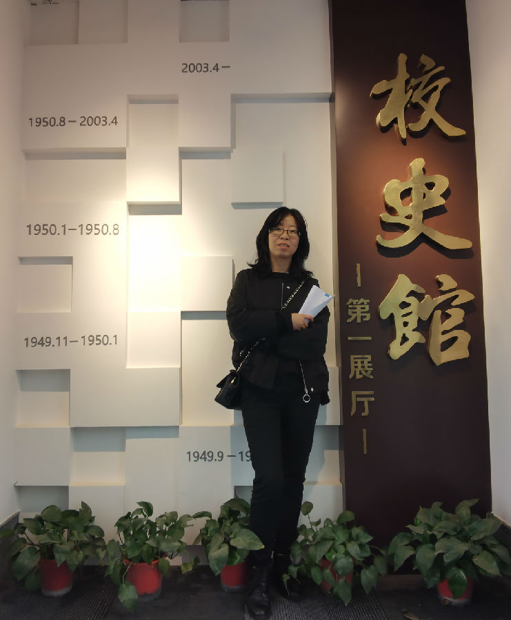 輔導(dǎo)員 王曉慶