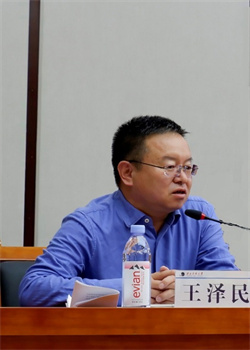 王澤??.jpg